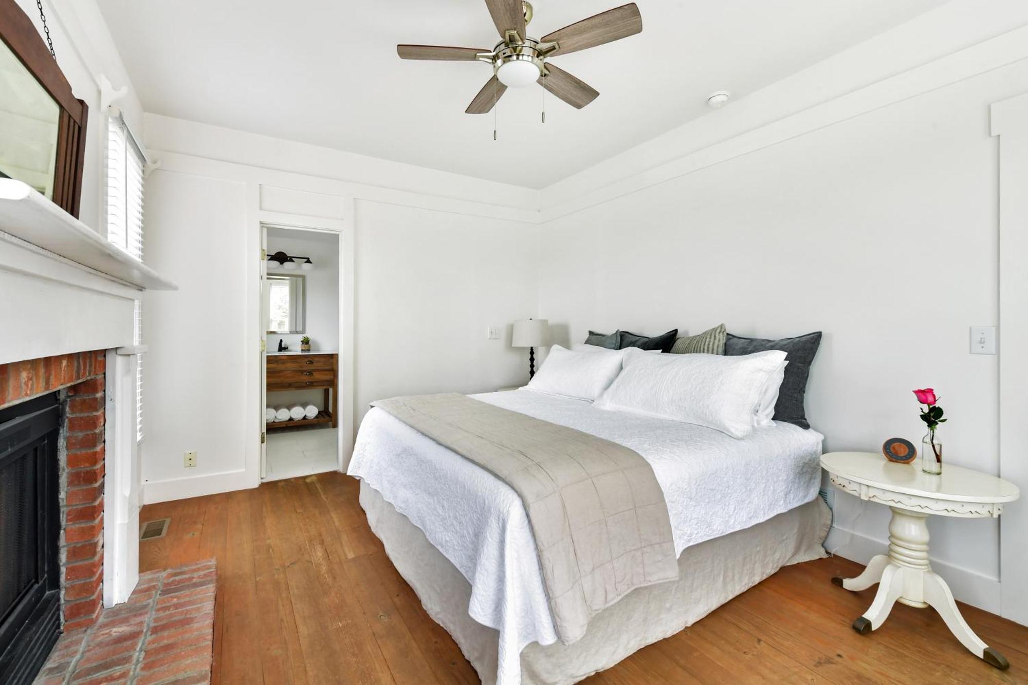 Buckhead The Farmhouse Inn חדר תמונה